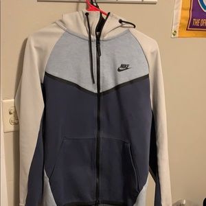 Zip up Nike tech sweatshirt